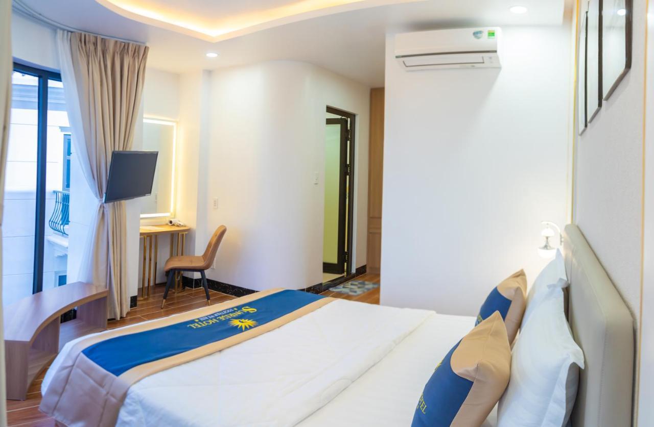 Sunrise Hotel Bac Lieu Bagian luar foto
