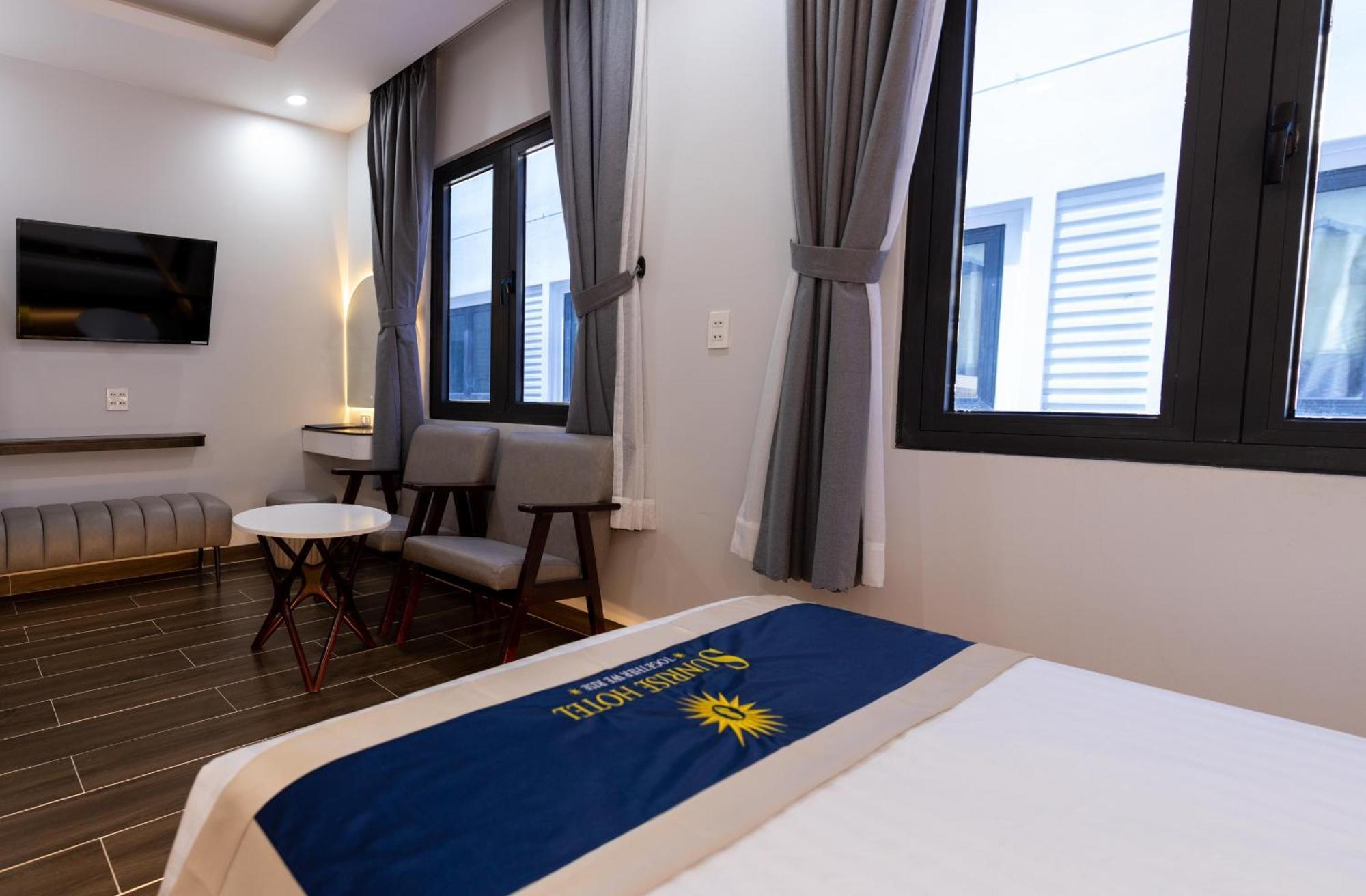 Sunrise Hotel Bac Lieu Bagian luar foto